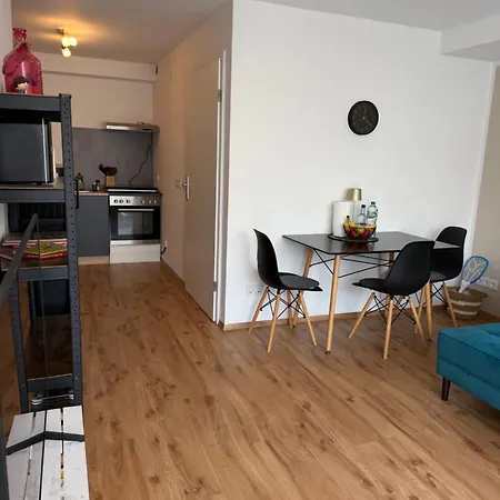 Modern 2-room Apartment
